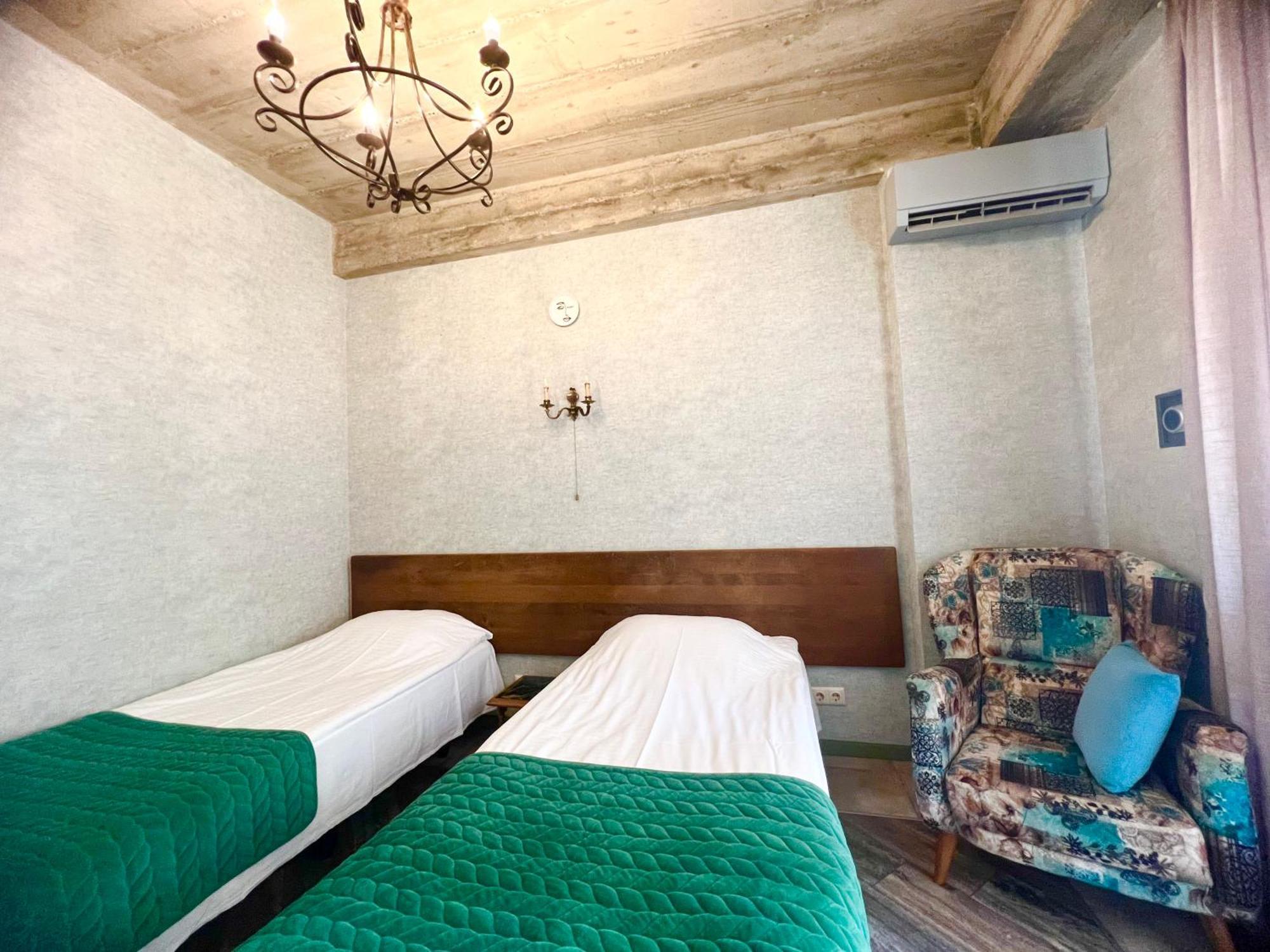 T2&T3 Apartments Levanto Tbilisi Bagian luar foto