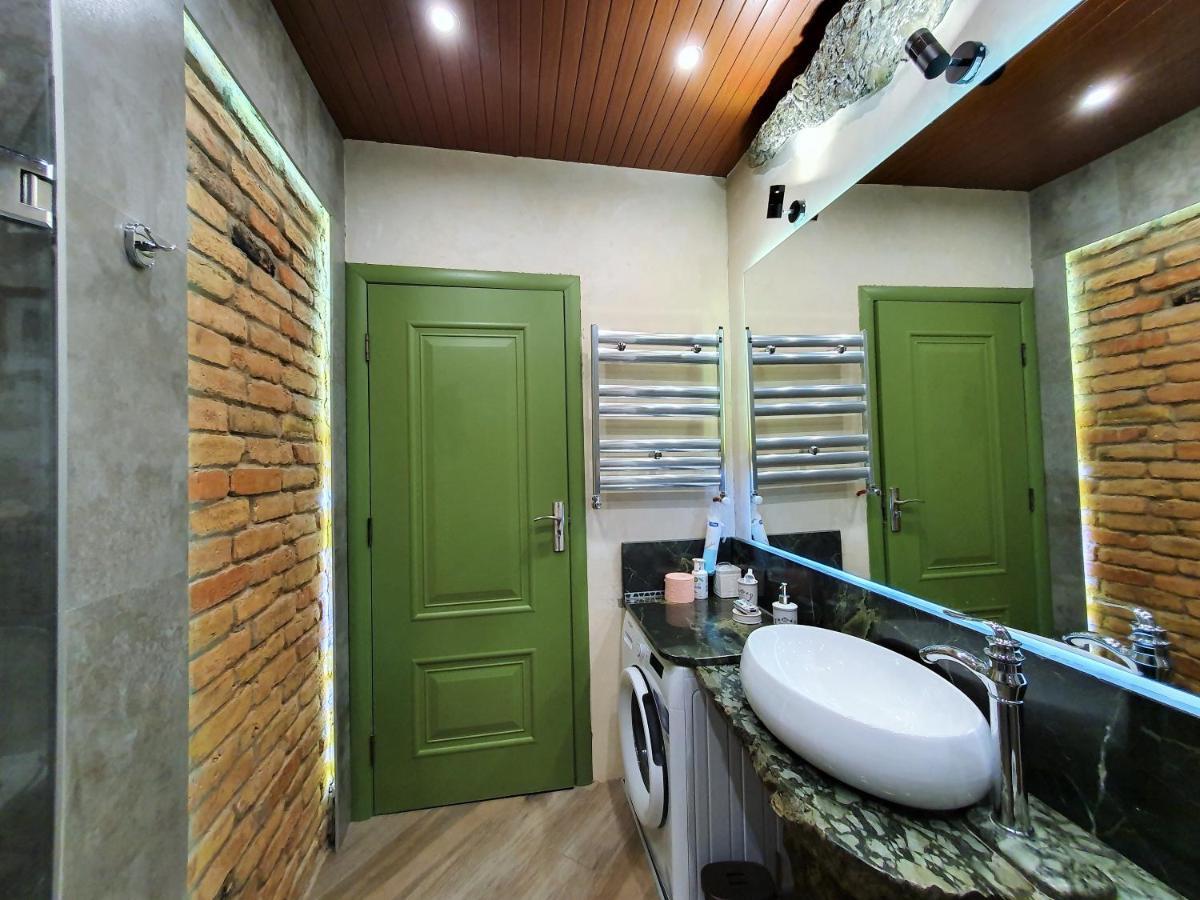 T2&T3 Apartments Levanto Tbilisi Bagian luar foto